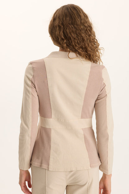 Lochlyn Structured Fitted Stretch Blazer Jacket