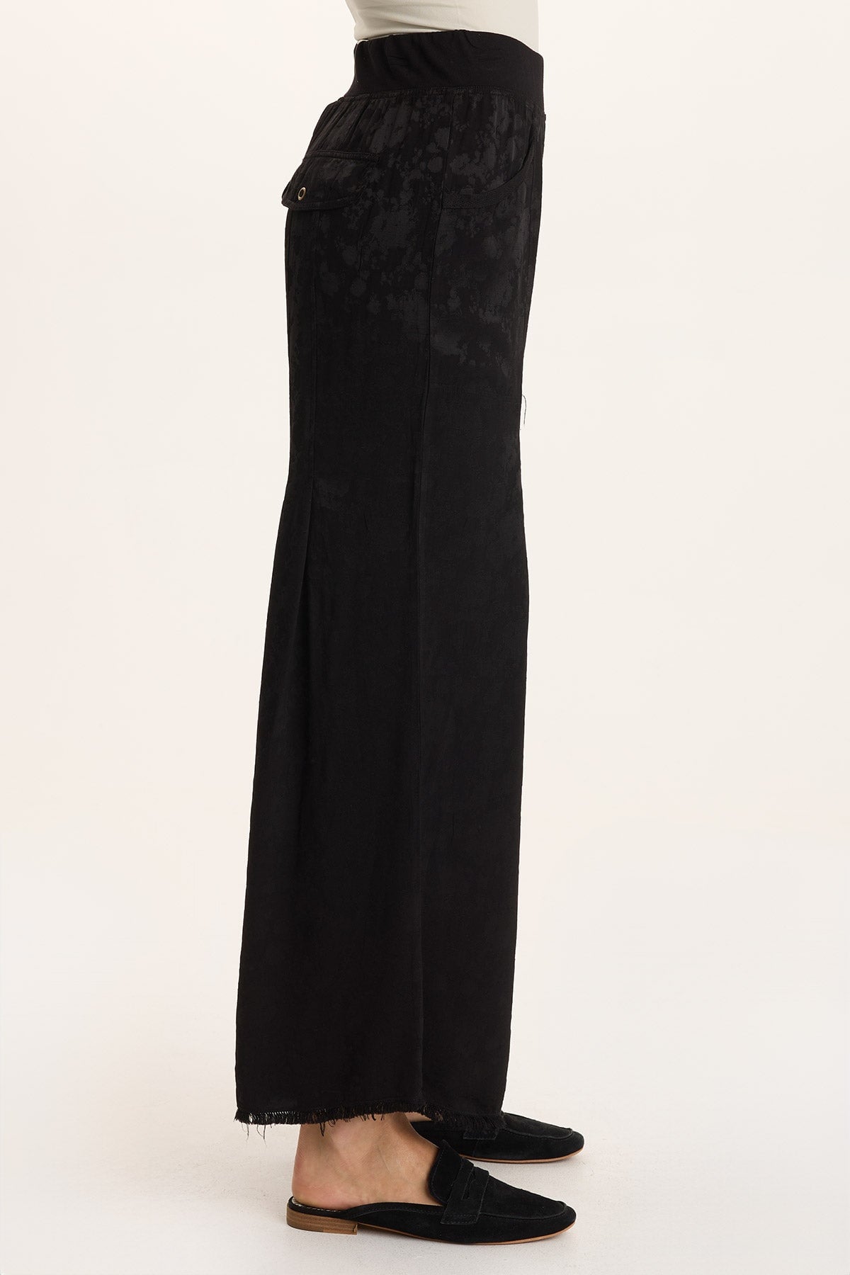 Twaina Textured Satin Soft Volume Wide Leg Pant