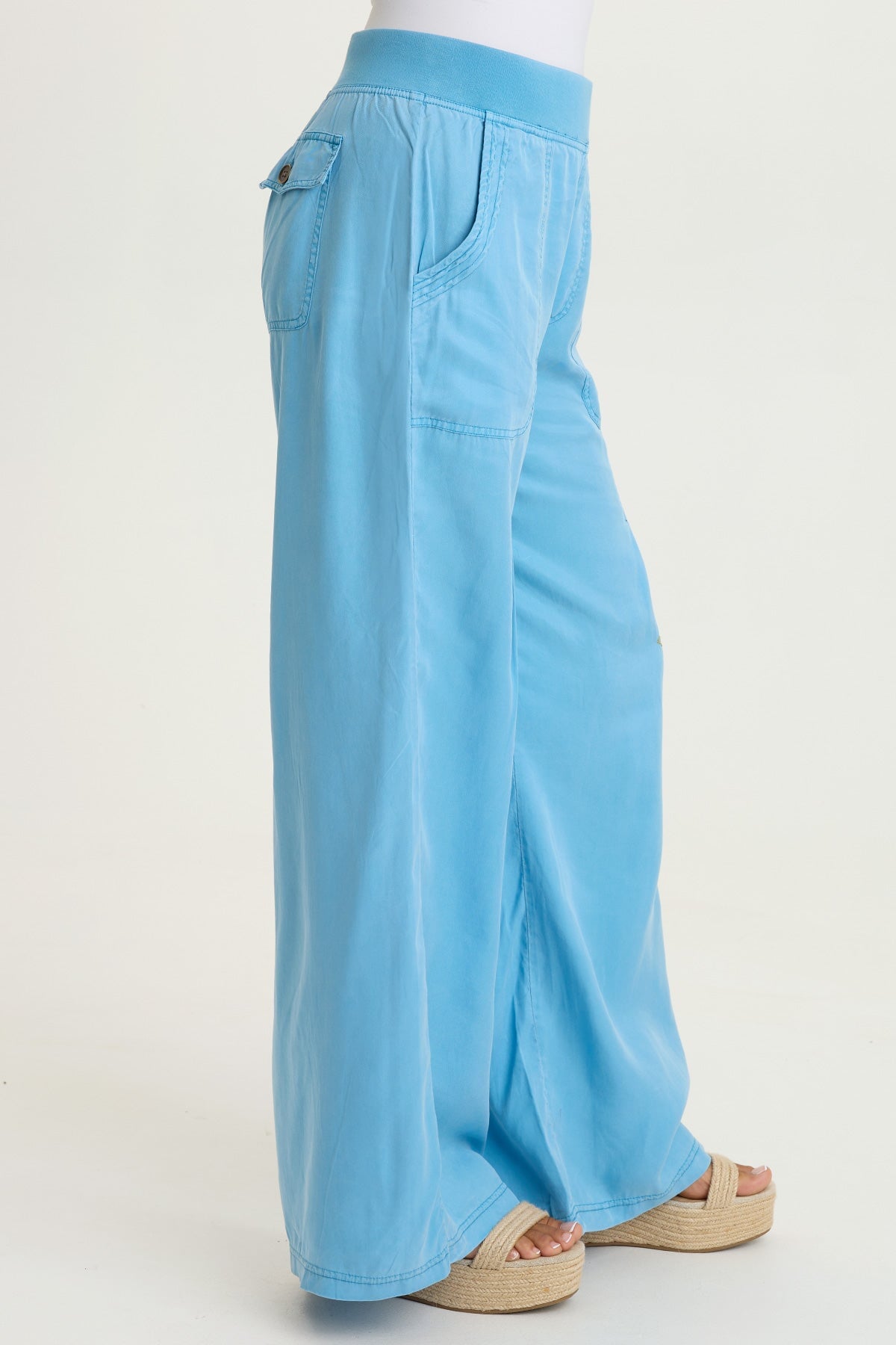 Embroidered Dacia Twill Pleated Pant