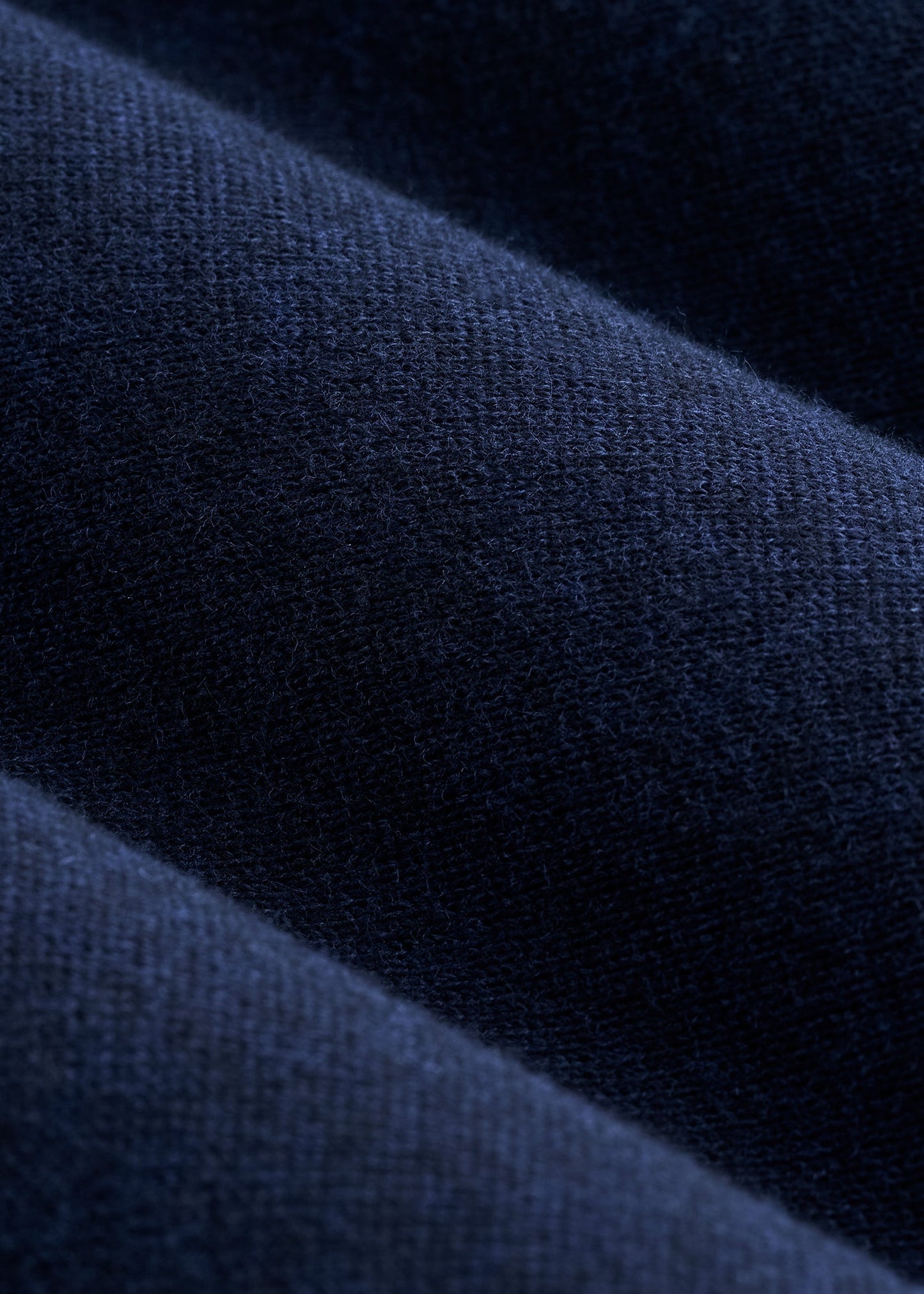 Everyday V-Neck Sweater for Tall Men in Patriot Blue
