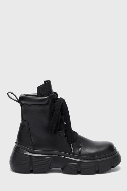 Discordant Boots